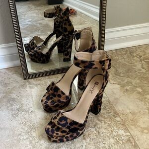 IDIFU Leopard Print Heels